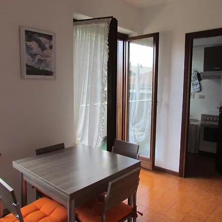 Bilocale Dante 아파트