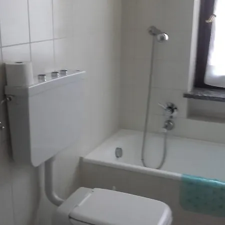 Bilocale Dante 아파트 스트레사